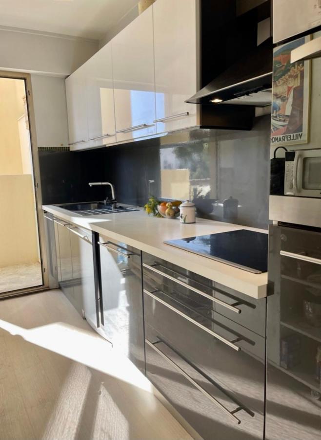 Seafront One Bedroom Apartment With A Terrasse Swimming Pool And A Parking 앙티브 외부 사진
